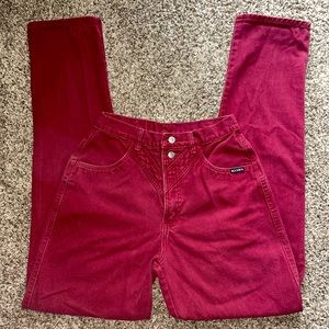 Vintage Rockie Mountain jeans! Stunning dark red in great condition! Size 31/11